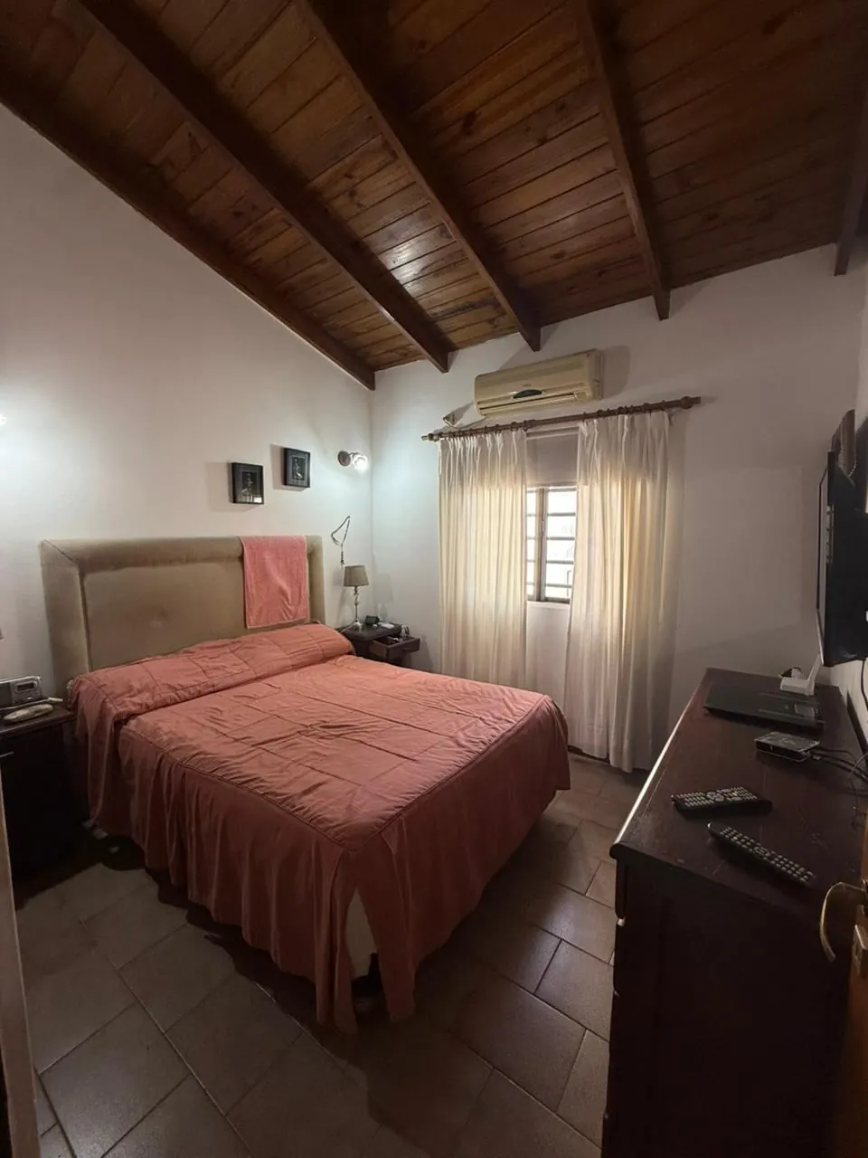Dormitorio principal, con aire acondicionado