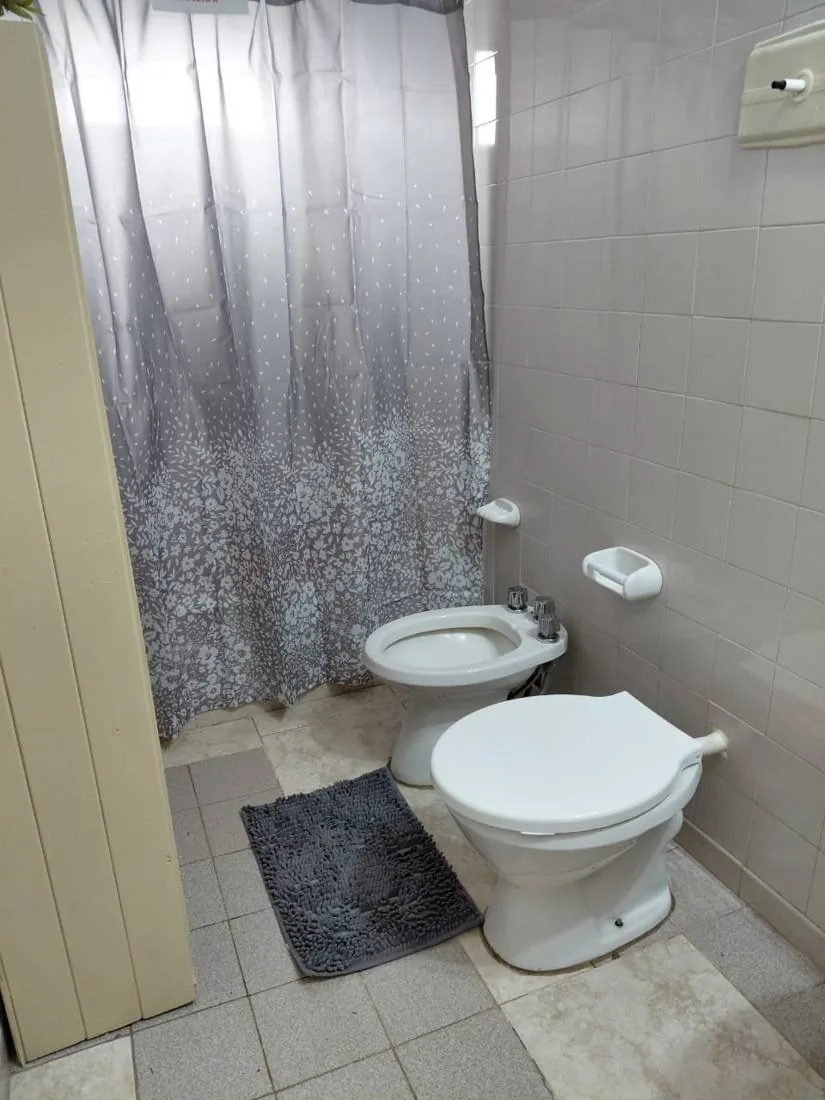 El segundo baño, con ducha