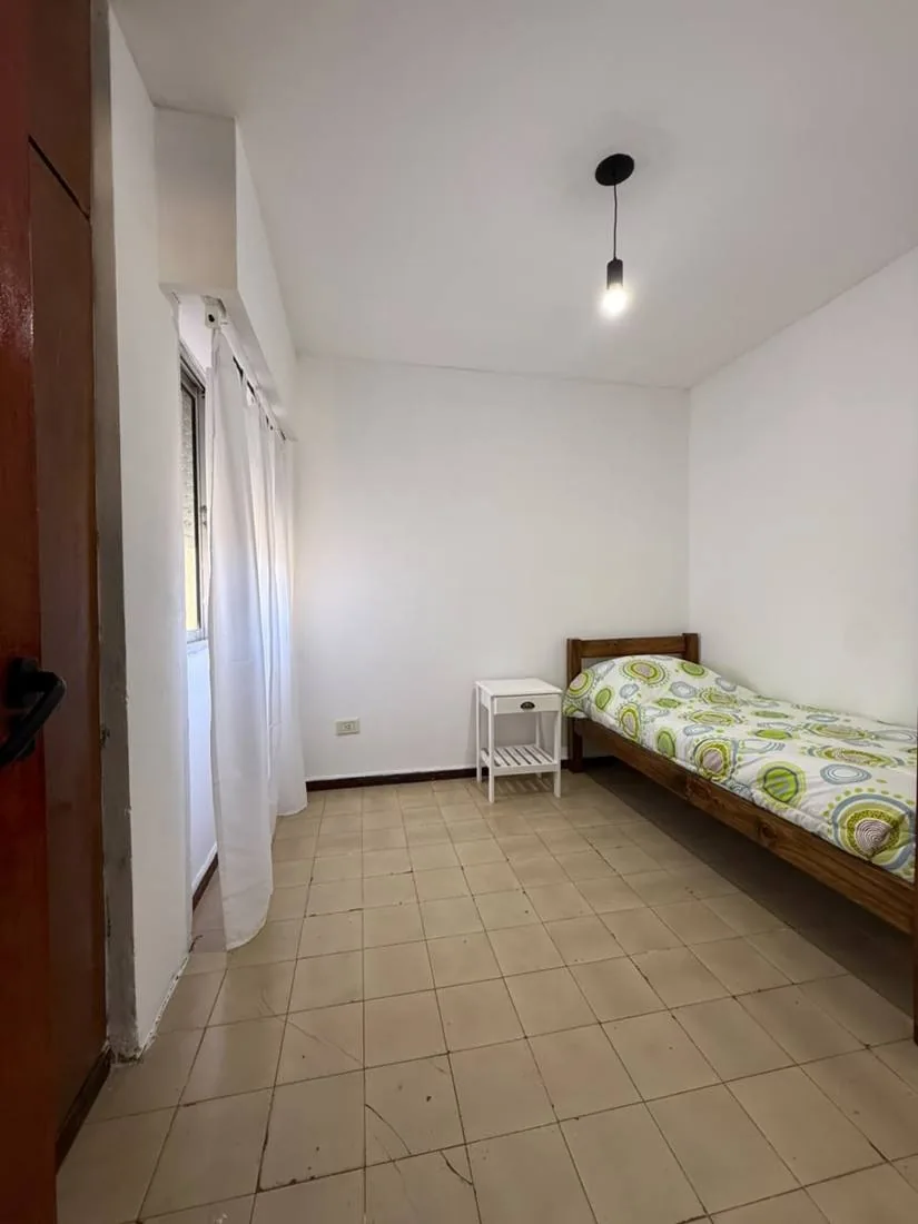 Tercer dormitorio con ventana
