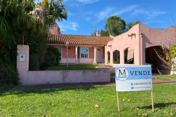 Frente de la casa de Lamadrid 1739, vendida